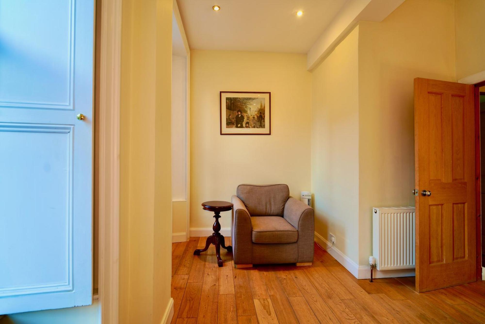 Spacious 2 Bed Apt Next To Royal Mile & Waverley Edinburgh Luaran gambar