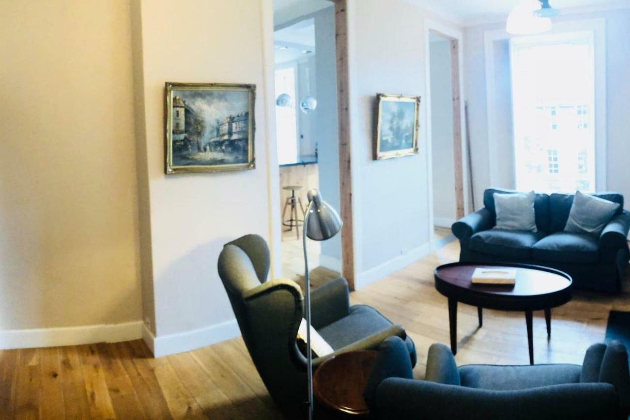 Spacious 2 Bed Apt Next To Royal Mile & Waverley Edinburgh Luaran gambar