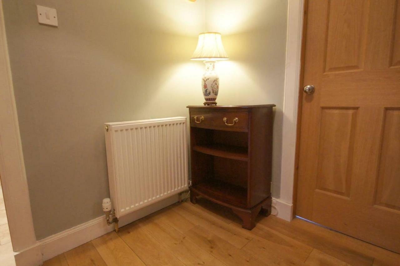 Spacious 2 Bed Apt Next To Royal Mile & Waverley Edinburgh Luaran gambar